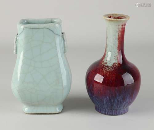 Two Chinese vases