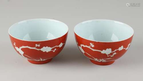 Two Chinese bowls Ã˜ 10.5 cm.