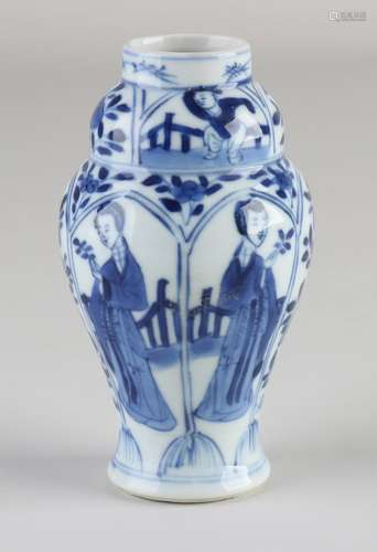 Chinese Kang Xi vase, H 10.2 cm.