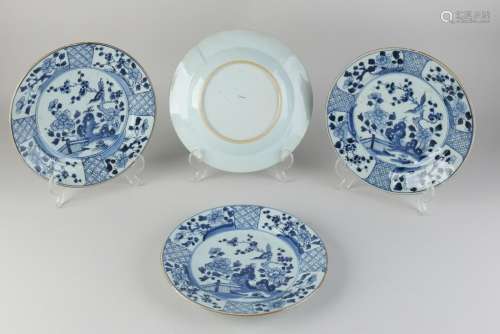 Four 18th century Chinese plates Ã˜ 23 cm.