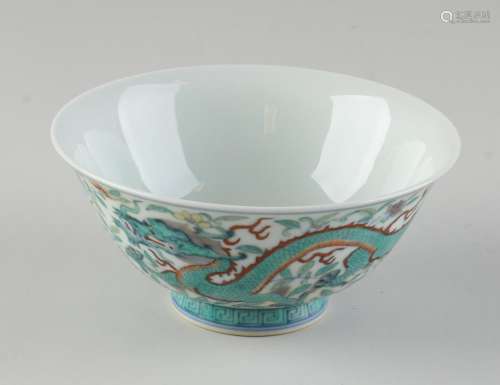 Chinese bowl with dragons