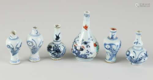 Lot of Chinese miniature vases (6x)