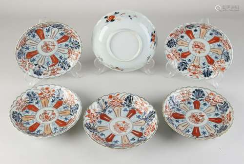 Six Chinese Imari plates Ã˜ 18 cm.