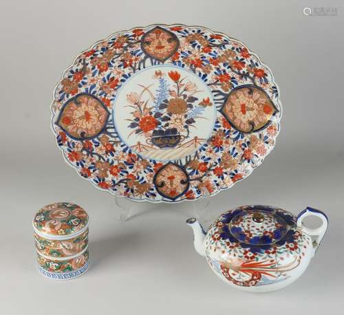 Three Pieces Antique Japanese Imari