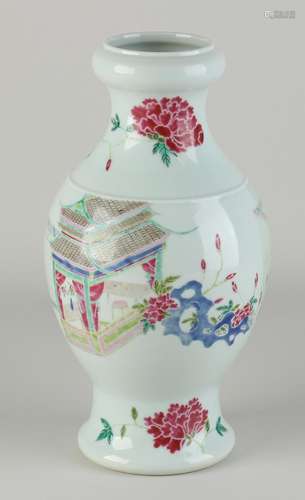 Chinese Family Rose vase, H 25.5 cm.