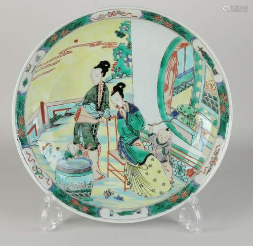 Chinese Familie Verte saucer Ã˜ 28.2 cm.