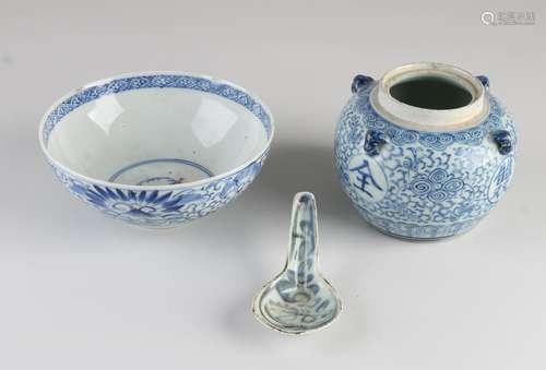 Three parts Chinese porcelain