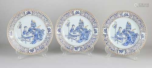 Three Chinese plates Ã˜ 22.8 cm.