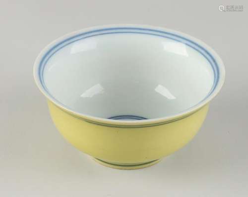 Chinese bowl Ã˜ 9.9 cm.