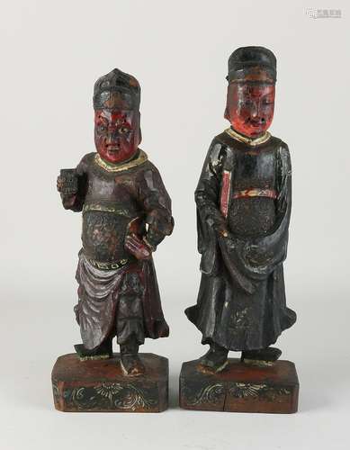 Two Chinese altar figures