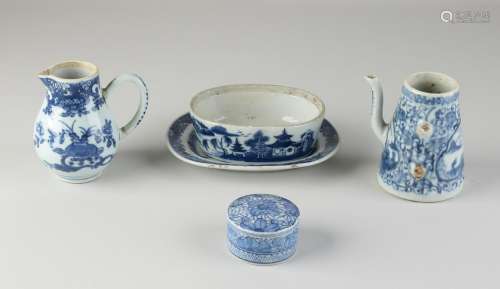 Four parts 18th century Chinese porcelain