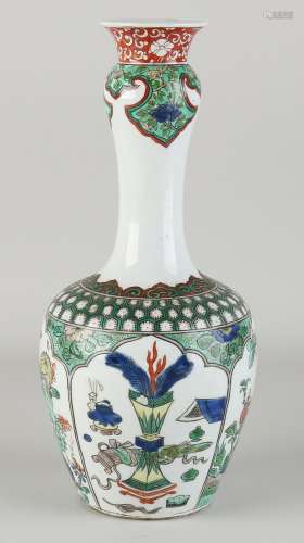 Chinese Familie Verte knob vase, H 27 cm.