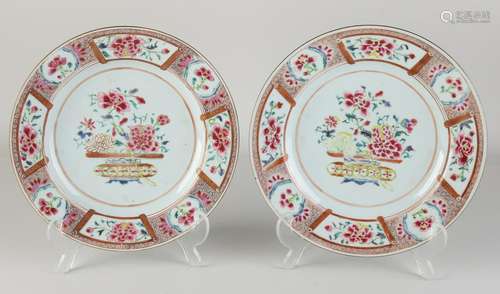 Two Family Rose plates Ã˜ 23.2 cm.