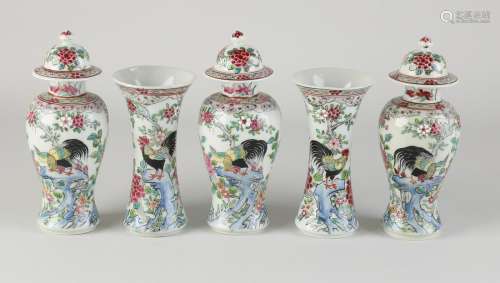 Five-piece small Chinese cabinet set, H 12 - 16 cm.