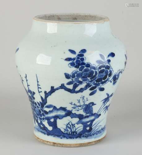 Chinese vase, H 19 cm.