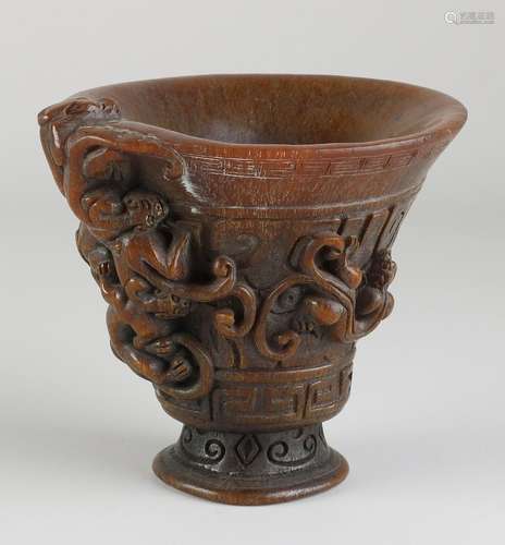 Large Chinese horn cup