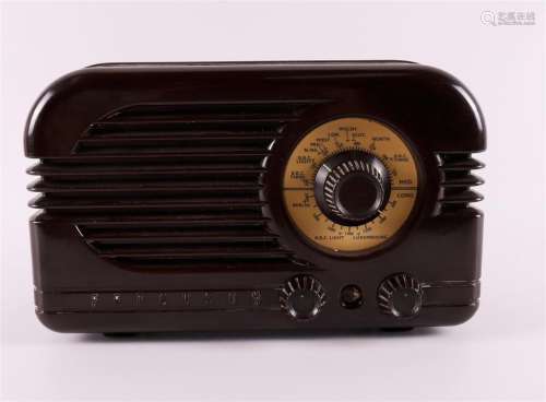 Een Ferguson Radio, model 203, made in Great Brittain 1947 .