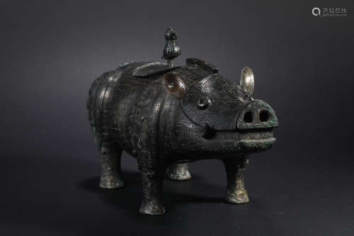 Han Dynasty Bronze Pig-shaped Utensils
