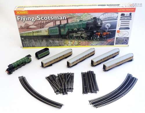Toys: A Hornby electric OO gauge train set, comprising the L...