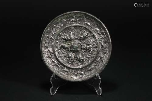 Han Dynasty Bronze Sea Beast and Grape Mirror