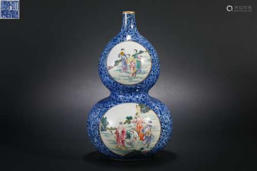 Qing dynasty blue and white window character gourd vase