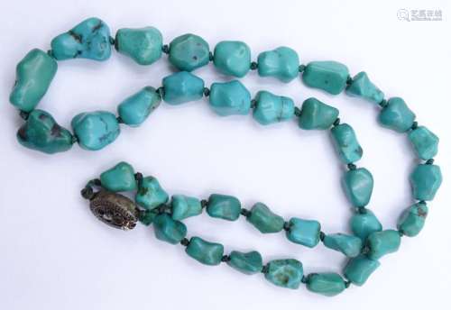 Türkis-Halskette, Silberschließe, L. 47 cm