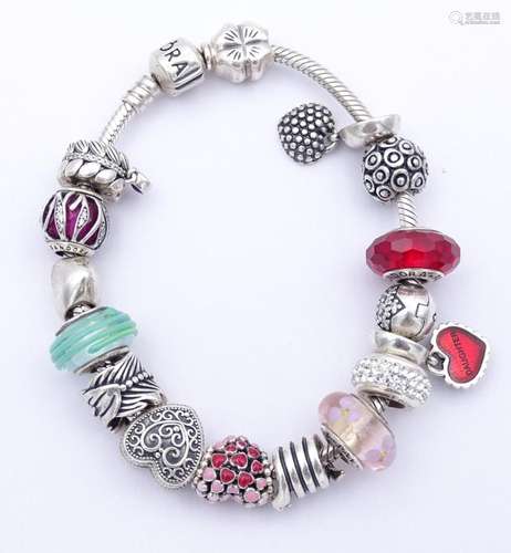 Pandora Armband mit 16 Charms,Sterling Silber 0.925, 69 g.