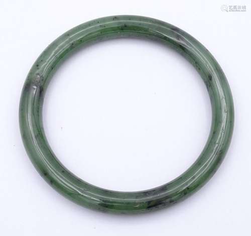 Nephrit Jade Armreif, 45 g., D- 8,4 cm