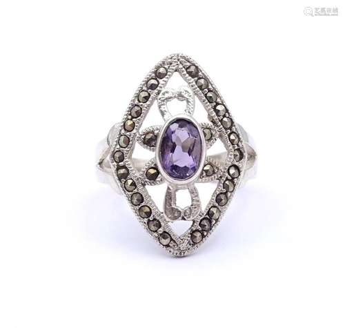 925er Silber Ring mit Amethyst und Markasiten, 5,9 g.