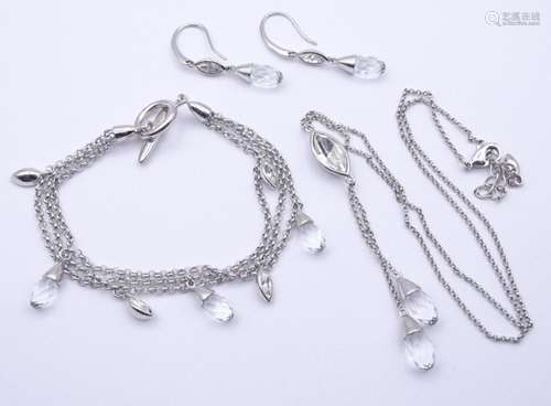 Schmuckset mit facc.klaren Steinen, Armband,Halskette und Oh...