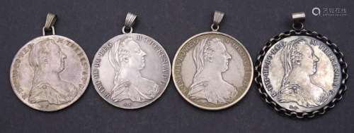 4x Maria Theresien Taler, Silber, gefasst und gehenkelt