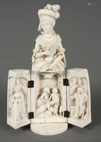 Seltene Triptychon-Figur der Marie Antoinette