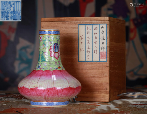 A Famille Rose Bottle Vase Qing Dynasty
