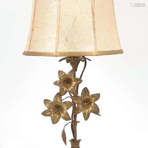Petite lampe en métal doré à décor de fleurs et feuillages H...