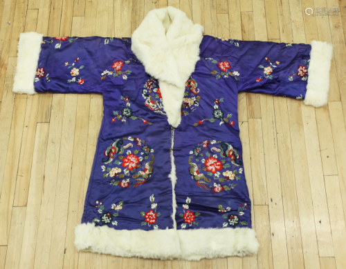 Chinese White Fur Embroidered Silk Coat