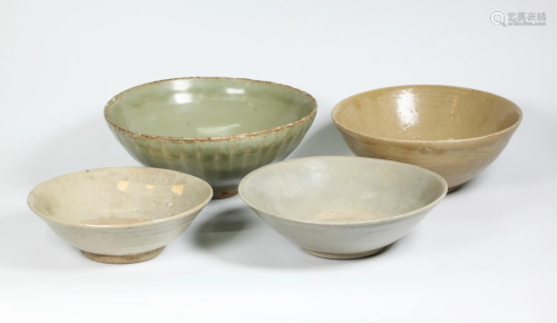 4 Chinese Song Dynasty Celadon Porcelain Bowls