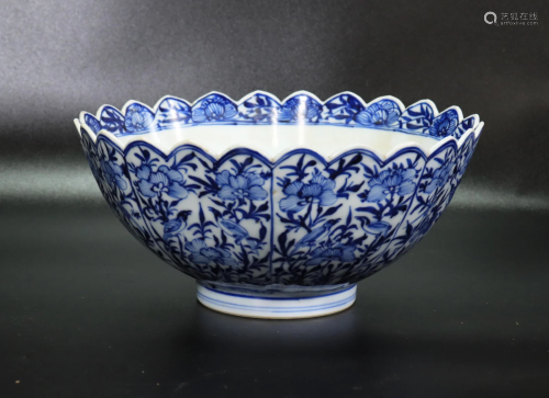 Chinese Blue & White Chrysanthemum Porcelain Bowl