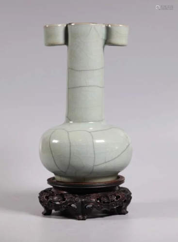 Chinese Song Guanyao Style Arrow Vase & Stand