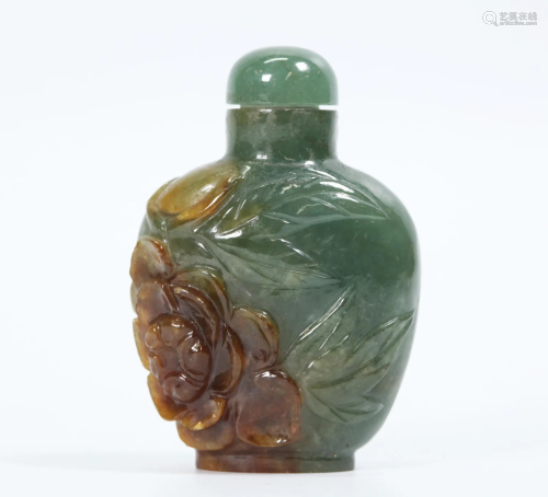 Chinese Jadeite Snuff Bottle Green & Russet Flower