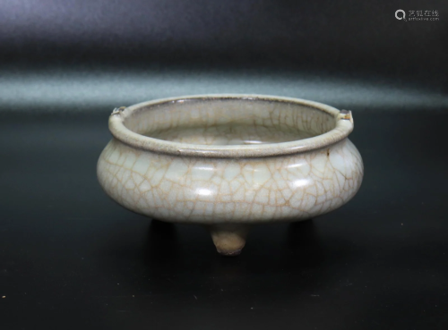 Chinese Guan Yao Crackle Porcelain Incense Burner