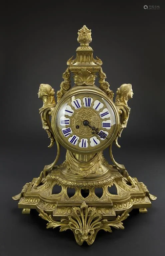 19TH CENTURY FRENCH GILT BRONZE MANTEL CLOCK