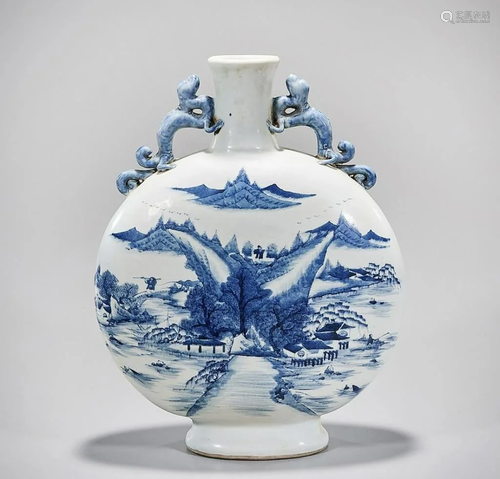 CHINESE BLUE AND WHITE MOONFLASK