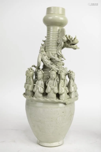 CHINESE POTTERY VASE