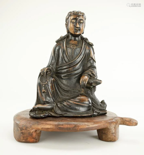 ANTIQUE CHINESE BRONZE FIGURE OF BUDDHA