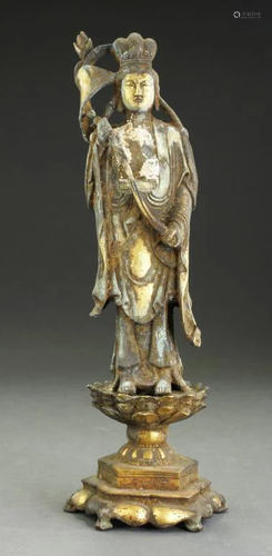 ANTIQUE CHINESE BRONZE FIGURE OF BODHISATTVA