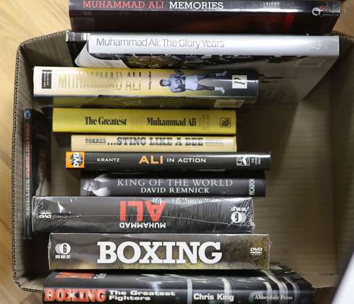 ° Collection of boxing books