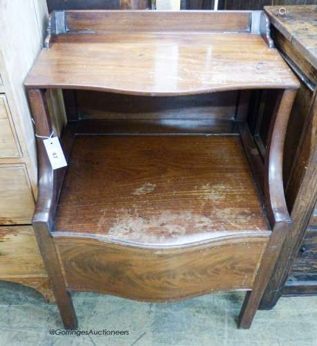 A George III mahogany serpentine front commode, width 58cm, ...