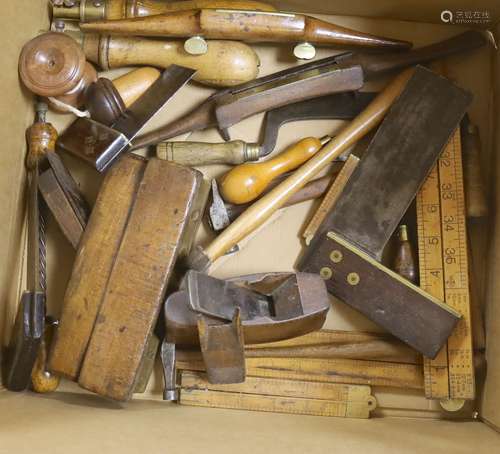 Carpenters tools: brass and mahogany set squares, rulers, sm...