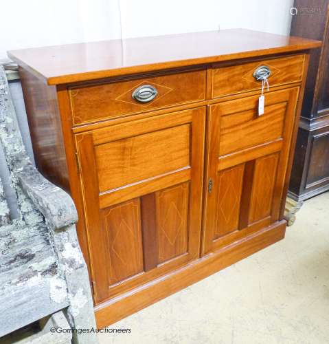 An Edwardian mahogany side cabinet, width 110cm, depth 47cm,...