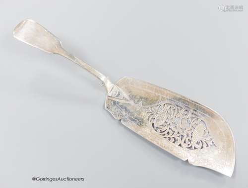 A William IV silver fiddle pattern fish slice, James Henry D...